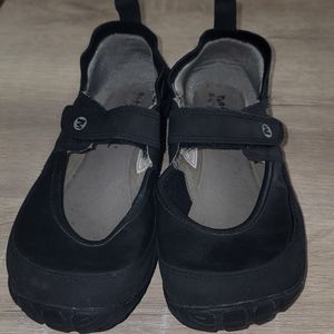 MERRELL womens performance shoes